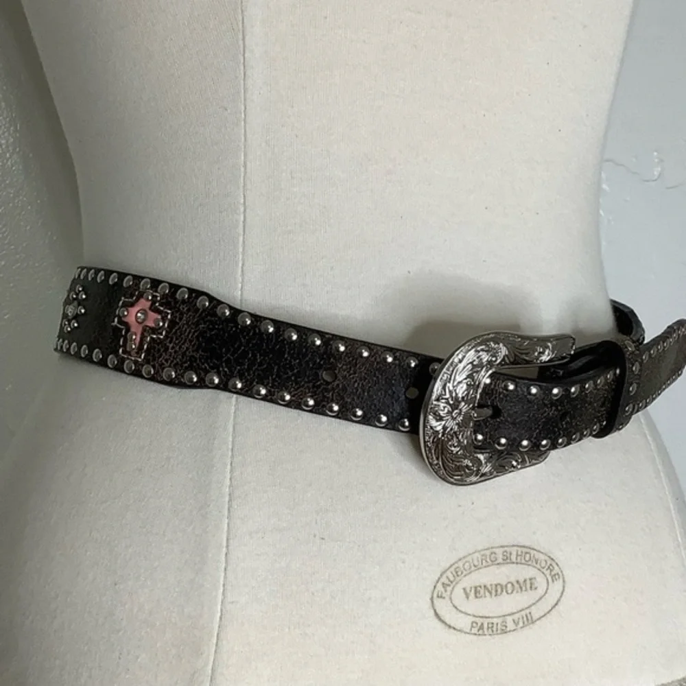 Nocona Pink Hearts Crosses studs Crystals Leather Western Belt Size 24 EUC